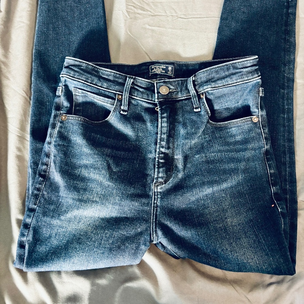 Abercrombie & Fitch Simone High Rise Ankle